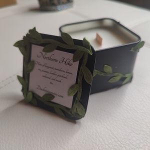 2 Northern Hike Scented Candles